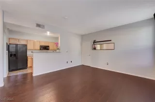Photo #1: 2650807 Listing