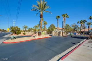 Photo #1: 2650858 Listing