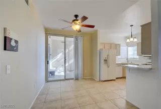 Photo #4: 2650858 Listing