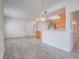 Photo #2: 2650862 Listing 