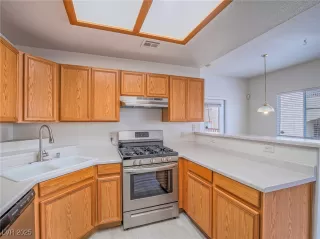 Photo #4: 2650862 Listing 