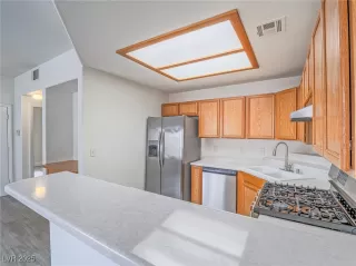 Photo #5: 2650862 Listing 