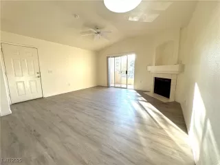 Photo #3: 2650899 Listing 