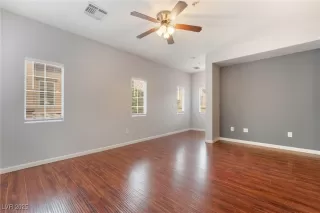 Photo #3: 2650902 Listing 