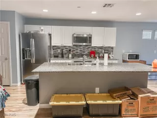 Photo #3: 2650911 Listing 