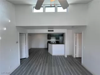 Photo #3: 2650931 Listing 