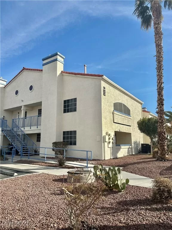 MLS: 2650969 Condo For Sale