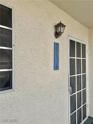 Photo #3: 2650969 Listing