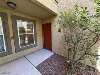 Photo #3: 2650978 Listing 