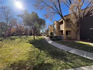 Photo #4: 2650978 Listing 