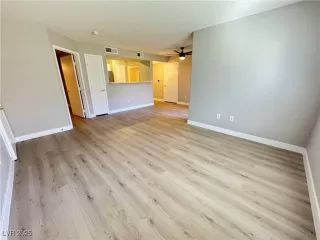 Photo #5: 2650978 Listing 