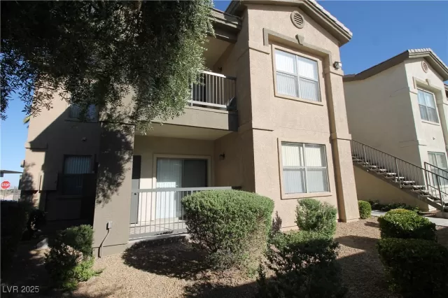 MLS: 2651006 Condo For Sale