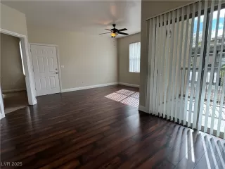 Photo #6: 2651006 Listing 