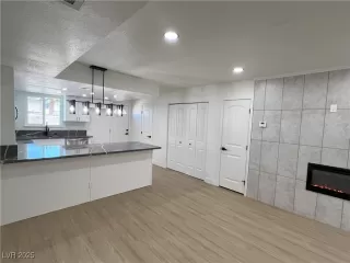 Photo #2: 2651024 Listing