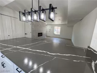 Photo #4: 2651024 Listing