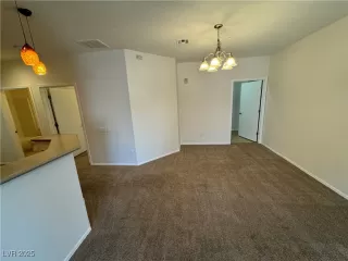 Photo #5: 2651035 Listing 