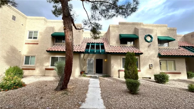 MLS: 2651054 Condo For Sale