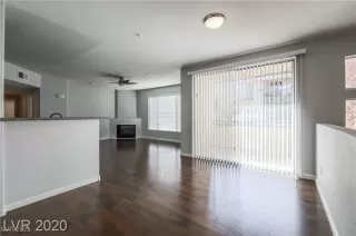 Photo #3: 2651058 Listing