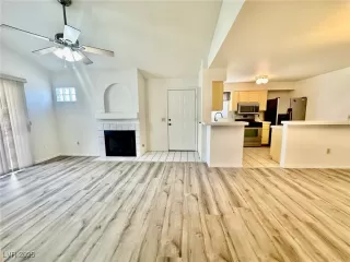 Photo #1: 2651069 Listing 