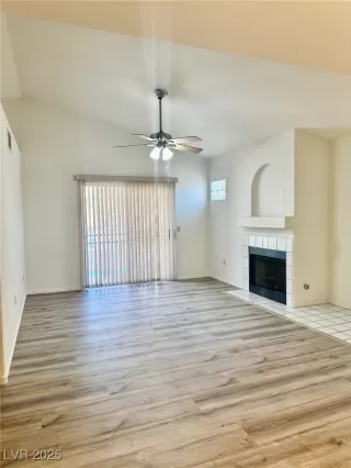 Photo #5: 2651069 Listing 