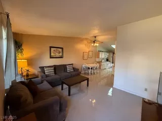 Photo #3: 2651070 Listing