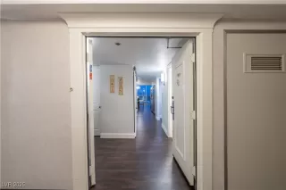 Photo #5: 2651072 Listing