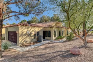 Photo #4: 2651077 Listing