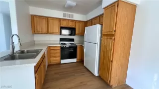 Photo #1: 2651136 Listing 