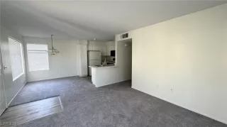 Photo #2: 2651137 Listing 