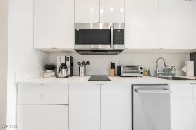 MLS: 2651146 Condo For Sale