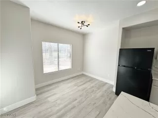Photo #4: 2651148 Listing 