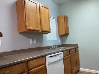 Photo #5: 2651219 Listing 