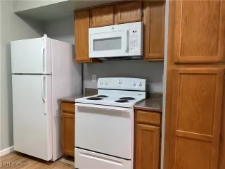 Photo #6: 2651219 Listing 