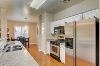 Photo #5: 2651243 Listing 