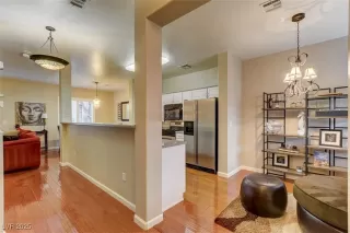 Photo #6: 2651243 Listing 