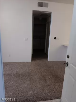 Photo #3: 2651269 Listing