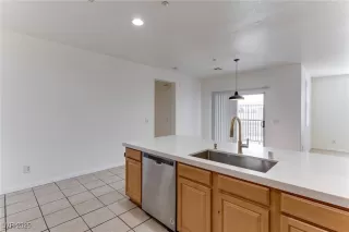 Photo #5: 2651373 Listing 