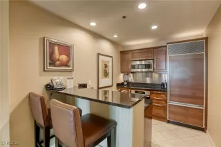 Photo #3: 2651397 Listing