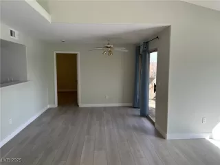 Photo #2: 2651401 Listing 