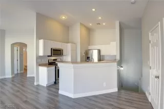 Photo #1: 2651417 Listing 