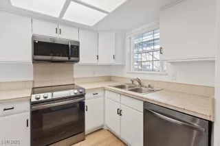 Photo #4: 2651466 Listing 