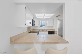 Photo #6: 2651466 Listing 