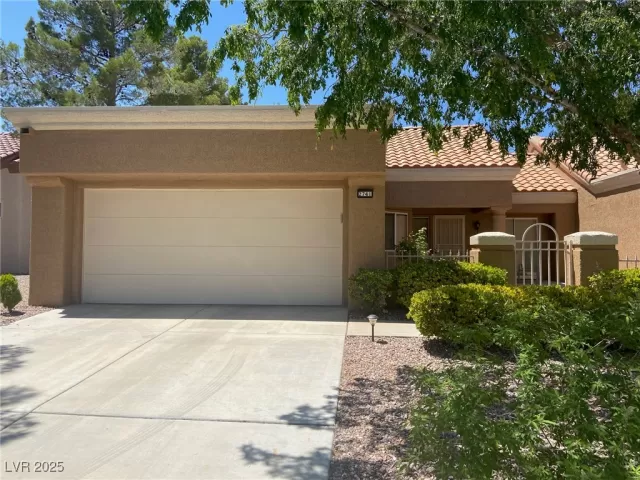 MLS: 2651485 Condo For Sale