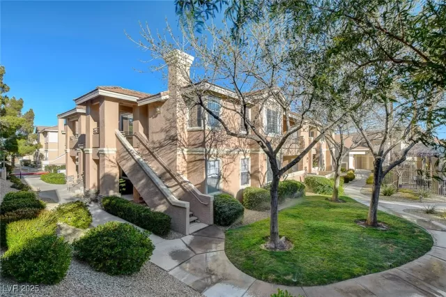 MLS: 2651520 Condo For Sale