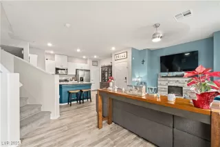 Photo #1: 2651558 Listing