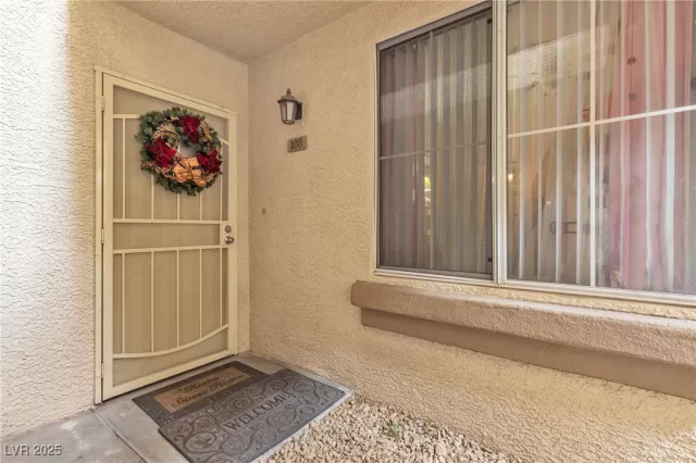 MLS: 2651568 Condo For Sale