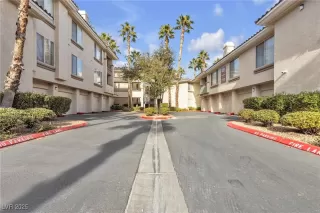 Photo #3: 2651568 Listing