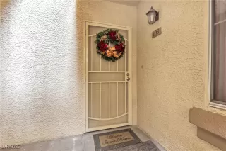 Photo #4: 2651568 Listing