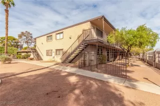 Photo #2: 2651570 Listing