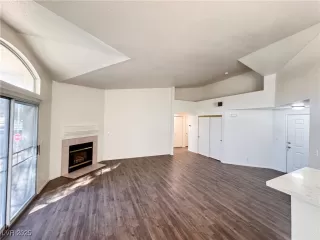 Photo #6: 2651573 Listing 